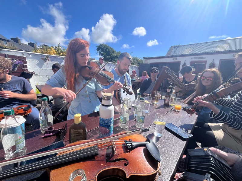 Hannah Flowers attended this gorgeous daytime session at Hennessy's bar. Can you spot her in her cool shades? Photo courtesy of Hannah Flowers